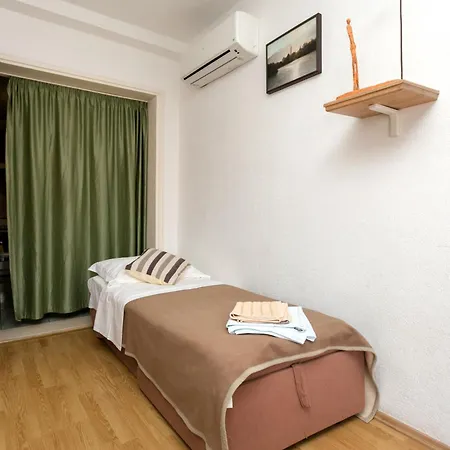 アパート Bicanic